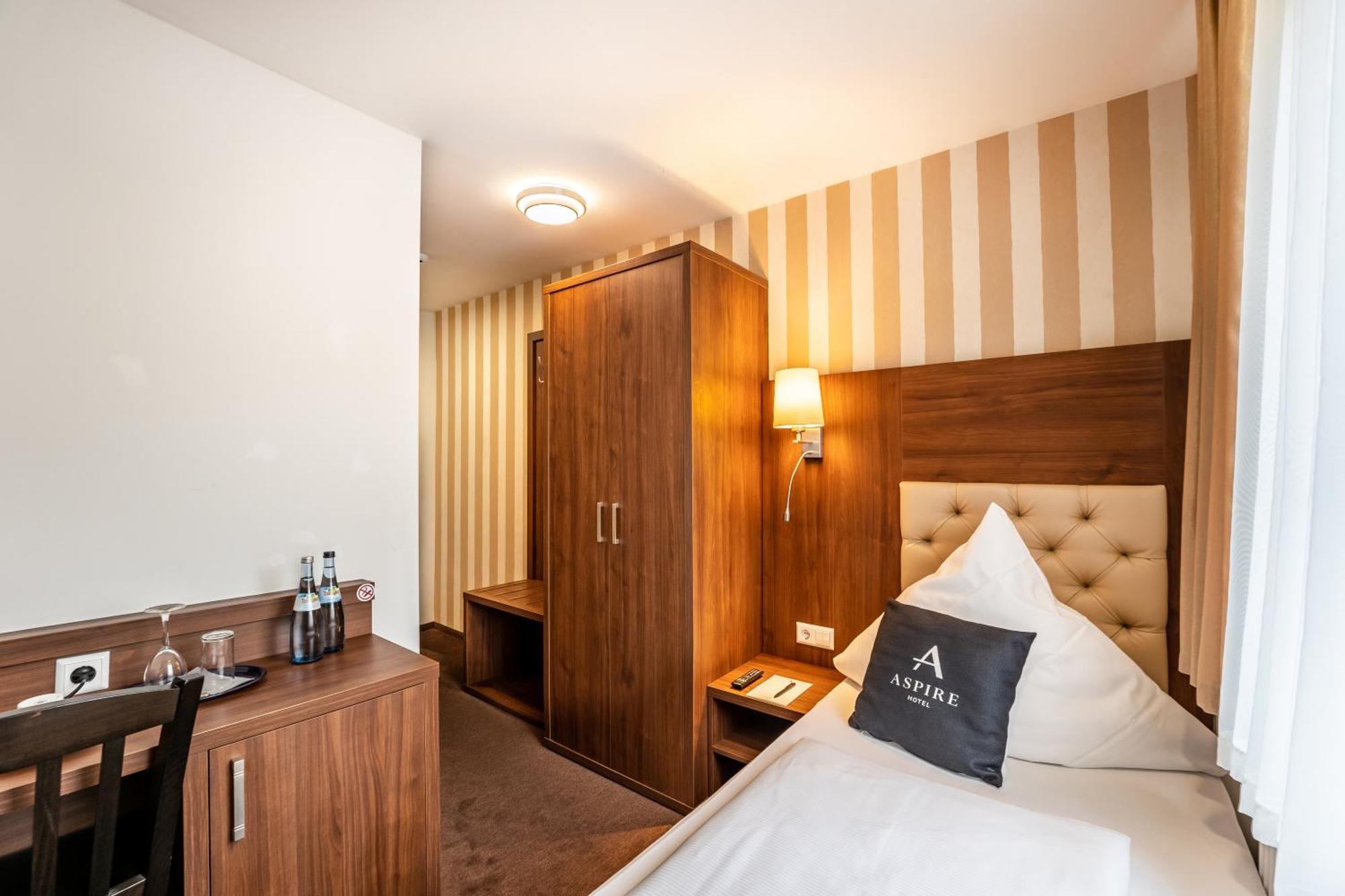 Stadthotel Reutlingen Extérieur photo